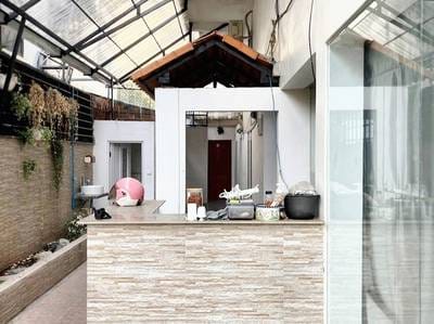 Villa For Sale & Rent de 336 m² habitables à Boeng Keng Kang