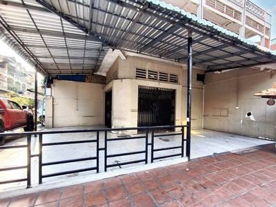 CommercialShophouse K pronájmu in BKK 3, Boeng Keng Kang, Phnom Penh