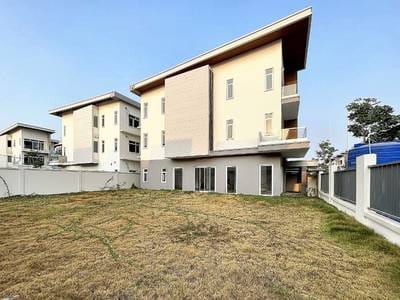Villa For Sale in Kouk Khleang, Sen Sok, Phnom Penh