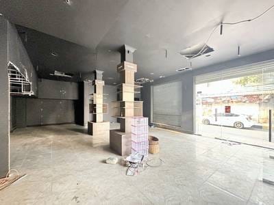 Toul KorkCommercialShophouse出租，价格$3,600