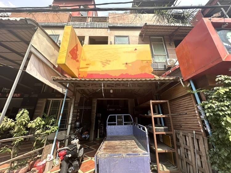 Tuek Thla, Sen Sok, Phnom Penh的房子出售