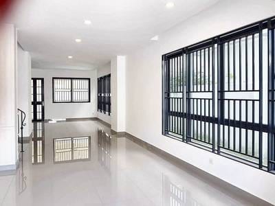 Villa For Sale in Russey Keo $360,000