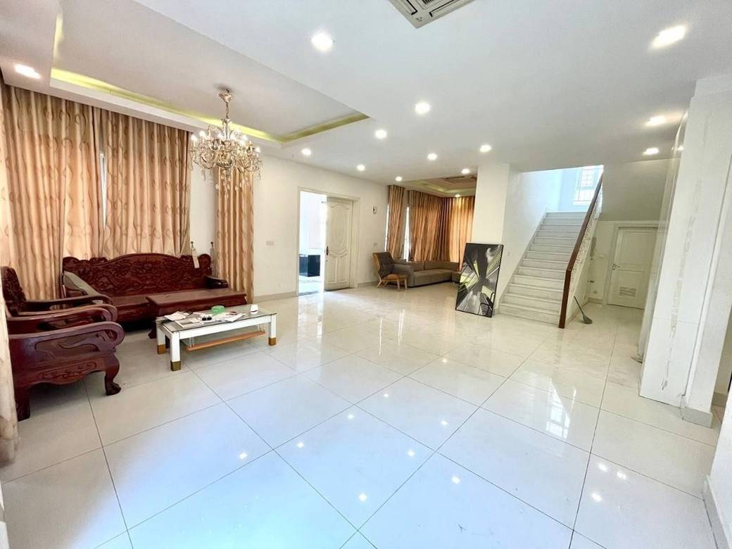 Vila Na prodej in Phnom Penh Thmey, Sen Sok, Phnom Penh