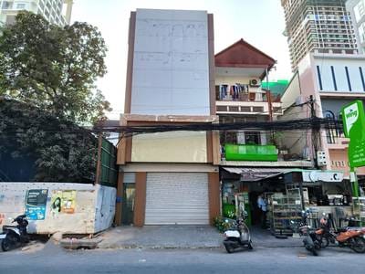 180 sqm Land Size CommercialShophouse K pronájmu