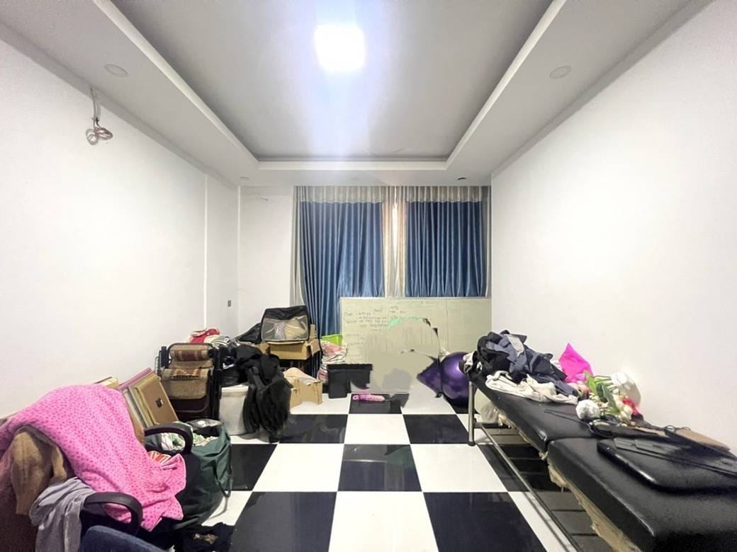 CommercialShophouse Na prodej in Sen Sok $150,000