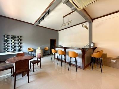Chroy Changvar에 있는 별장 For Sale & Rent $700,000