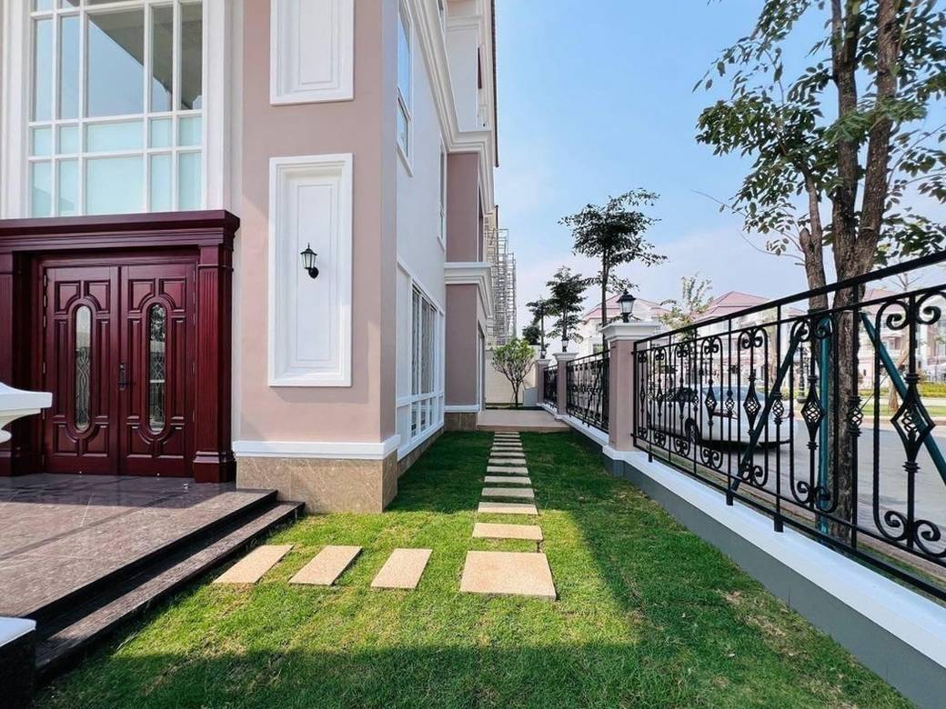 Borey Peng Huoth: The Star Platinum Eco Veranda | $1,500,000 别墅