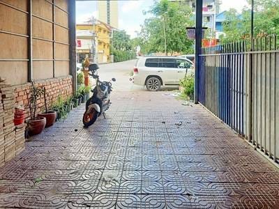 $250,000 Shophouse