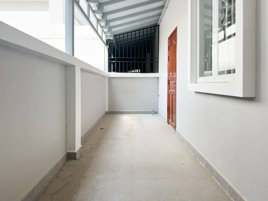 200 sqm Land Size Dvojvila For Sale & Rent