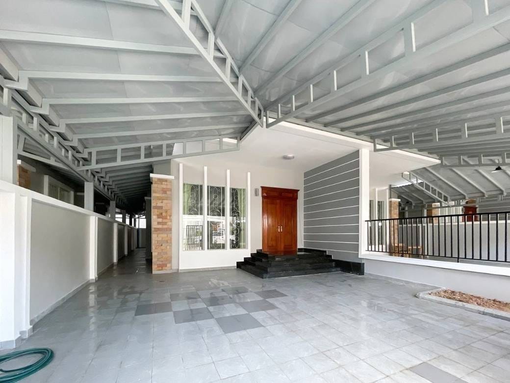 $238,000 Dvojvila