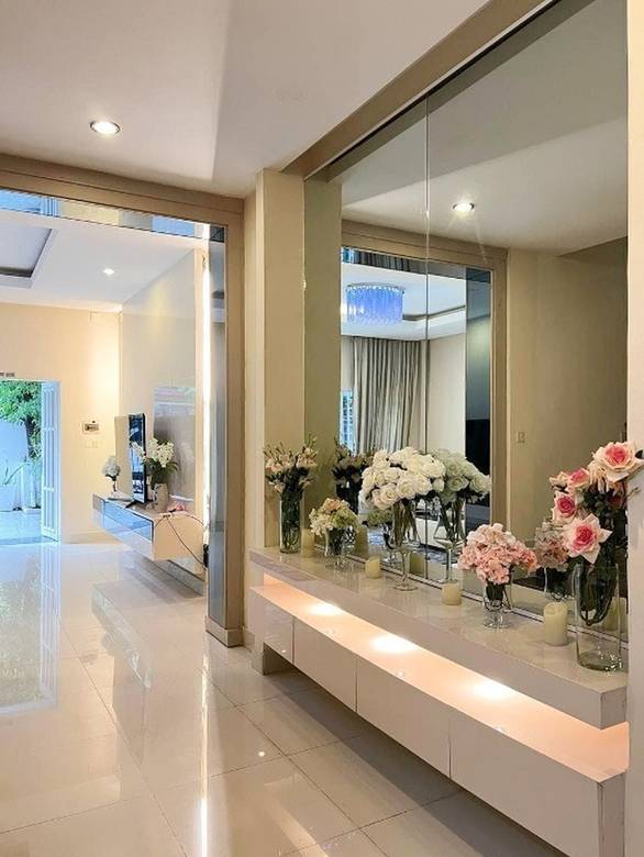 วิลล่า สำหรับเช่า ใน Chbar Ampov $1,300