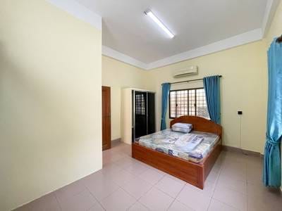 2 Bedrooms Apartmán K pronájmu for $350