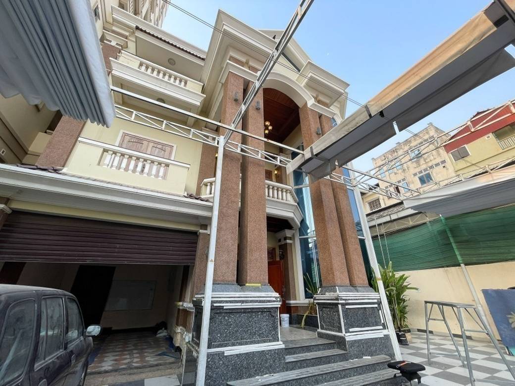 $3,500 Vila