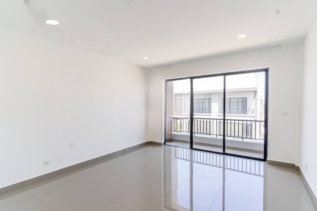 Chroy Changvar店屋出售，位于Chroy Changvar