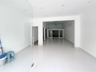 3 Bedrooms Shophouse K pronájmu for $1,800