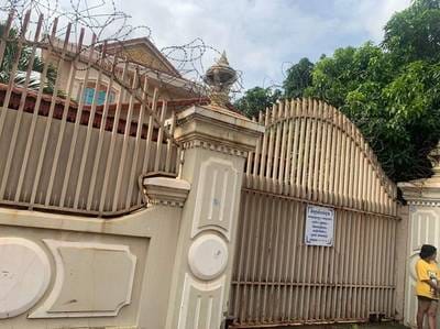 Villa For Sale & Rent with 5 Parking Space