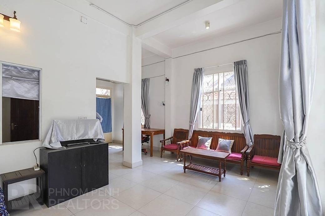 $450 Condo