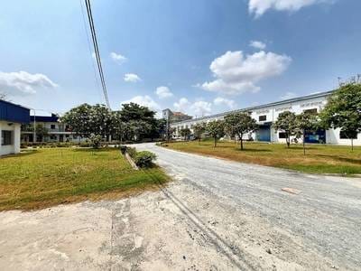 1,700 sqm Living Size Warehouse For Rent in Kamboul