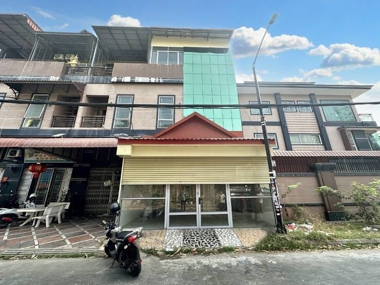 House For Sale in Tuek Thla, Sen Sok, Phnom Penh