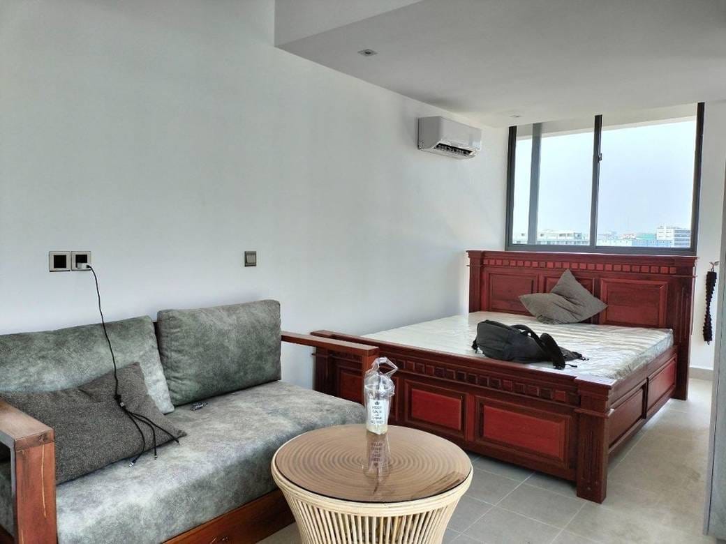 Apartment For Rent with 1 Parking Space