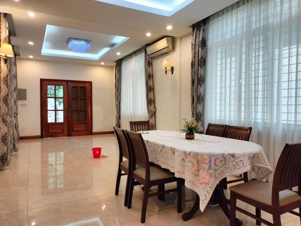 300 sqm Living Size Villa For Rent in Toul Kork