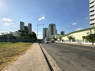 Lot Для Аренды in Туол Сангхай 2, Руссей Кео, Пномпень
