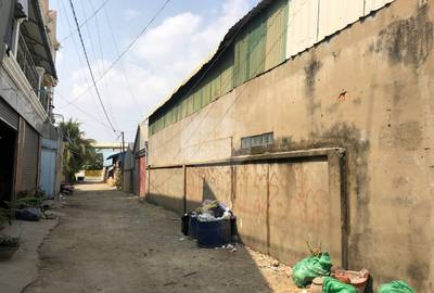 240 sqm Land Size House and lot Na prodej