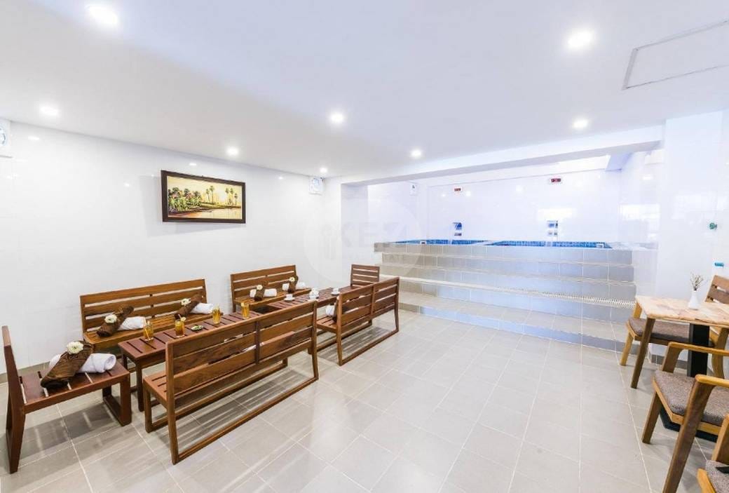 Hôtel À louer de 460 m² de terrain