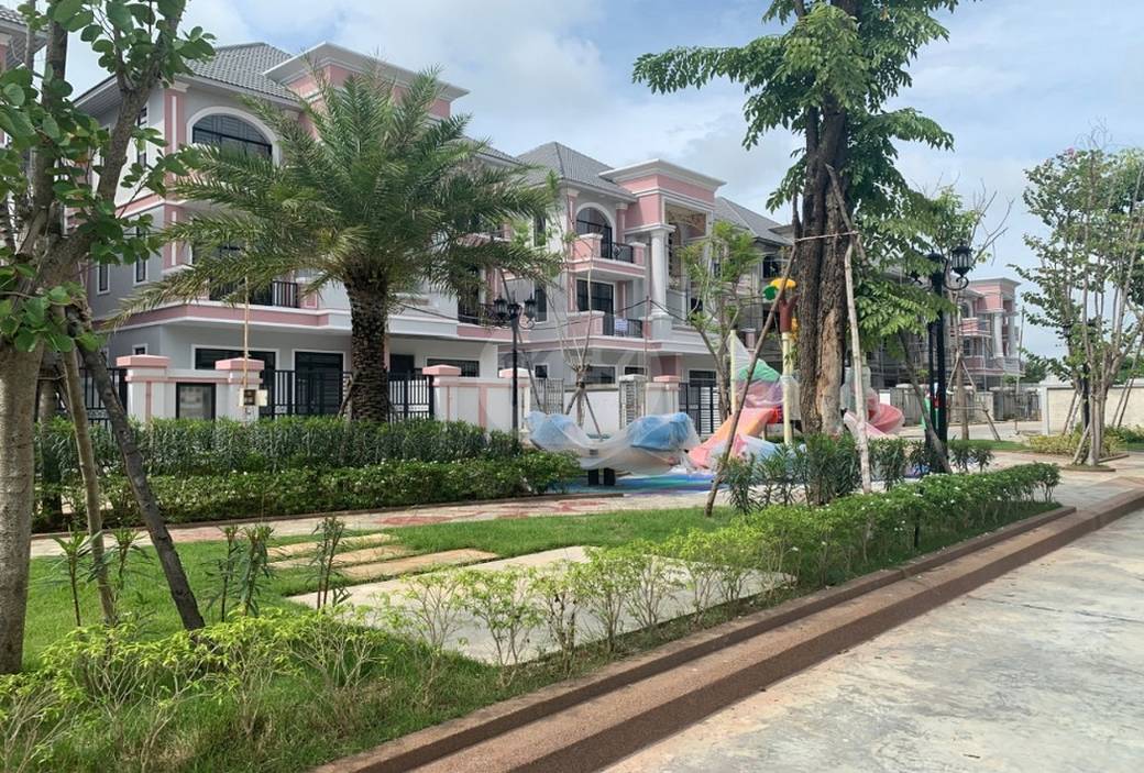 $250,000 Dvojvila