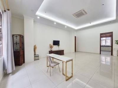 223.93 sqm Living Size Kanceláře K pronájmu in Boeng Keng Kang