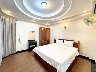 Chamkarmon Apartment For Rent in Boeung Trabek Chamkarmon $700