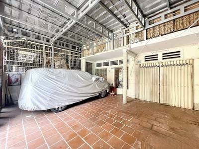 160 sqm Land Size House and lot For Rent