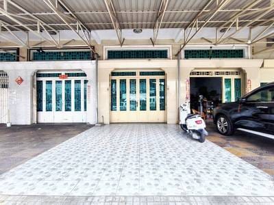 105平方米土地面积的店屋出租
