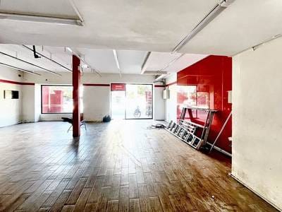 Toul KorkCommercialShophouse出租，位于Toul Kork