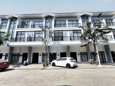 Borey Peng Huoth: The Star Platinum Eco Romance | 71.4 sqm Land Size Link House For Sale