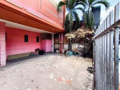 442 sqm Land Size CommercialShophouse K pronájmu