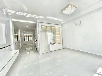 Chbar Ampov联排住宅出售，位于Chbar Ampov