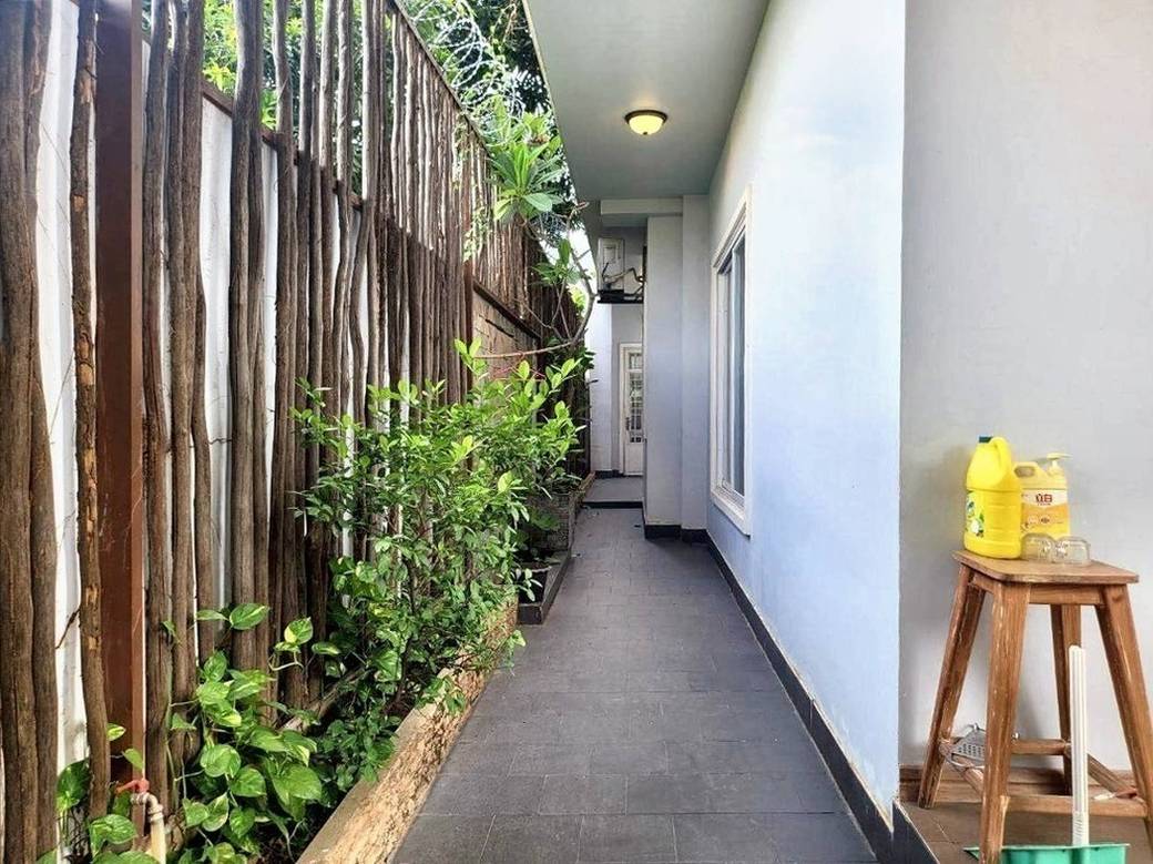 $1,160,000 Vila