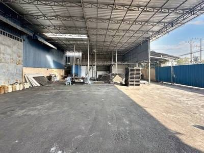 ឃ្លាំង For Sale & Rent ទំហំដី 1,876 ម៉ែត្រការ៉េ