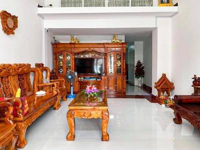 Chroy Changvar店屋出售，位于Preaek Ta SekChroy Changvar，价格$170,000