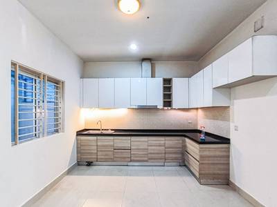 ផ្ទះលក់ដូរ សំរាប់ជួល នៅChbar Ampov តម្លៃ $1,200