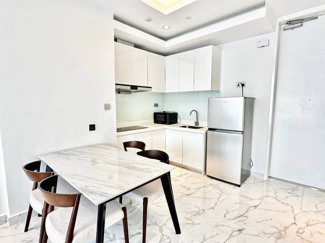 J Tower 2 Condominium | Zařízeno Condo K pronájmu