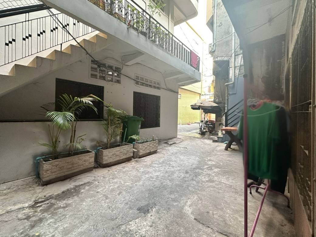 99 sqm Living Size CommercialShophouse K pronájmu in Daun Penh