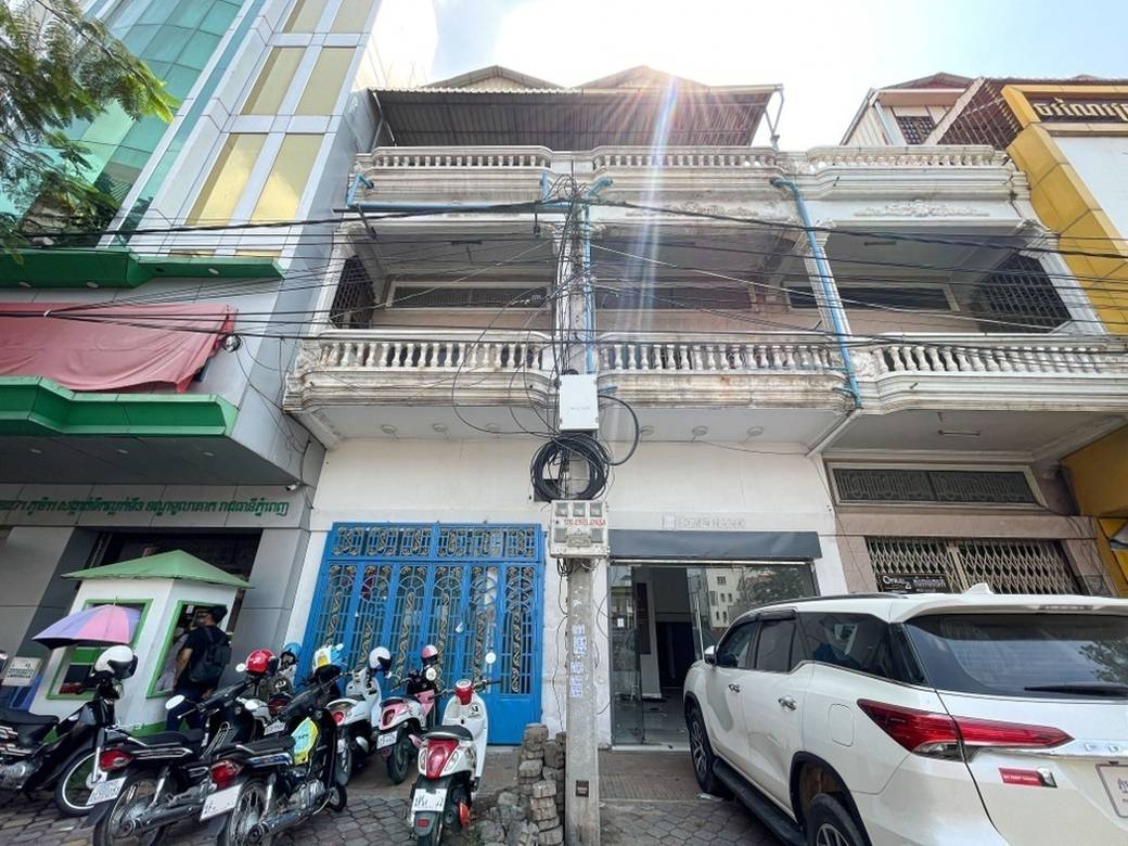 $2,000 Shophouse