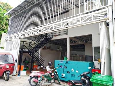 300平方米土地面积的CommercialShophouse出租