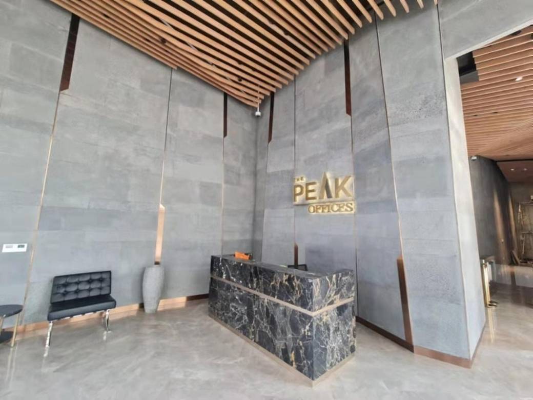The Peak Residences | Kanceláře For Sale & Rent with 1 Parking Space