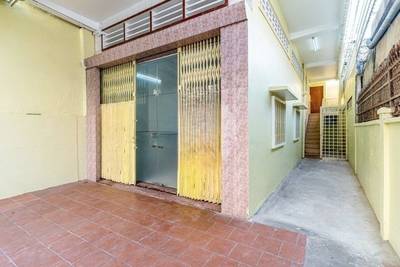 122 sqm Land Size CommercialShophouse For Rent
