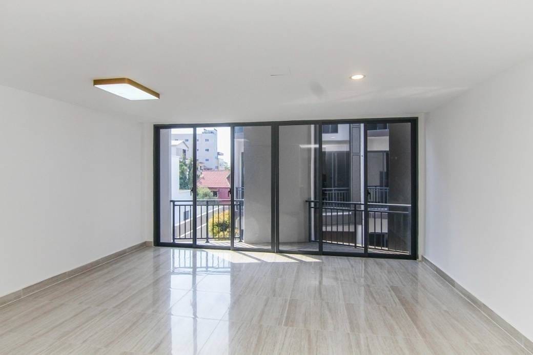 Veal Sbov Villa For Sale in Veal Sbov