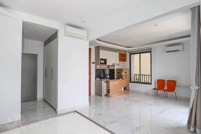 $400 Condo