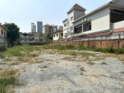 1,600平方米土地面积的LotFor Sale & Rent，价格$1
